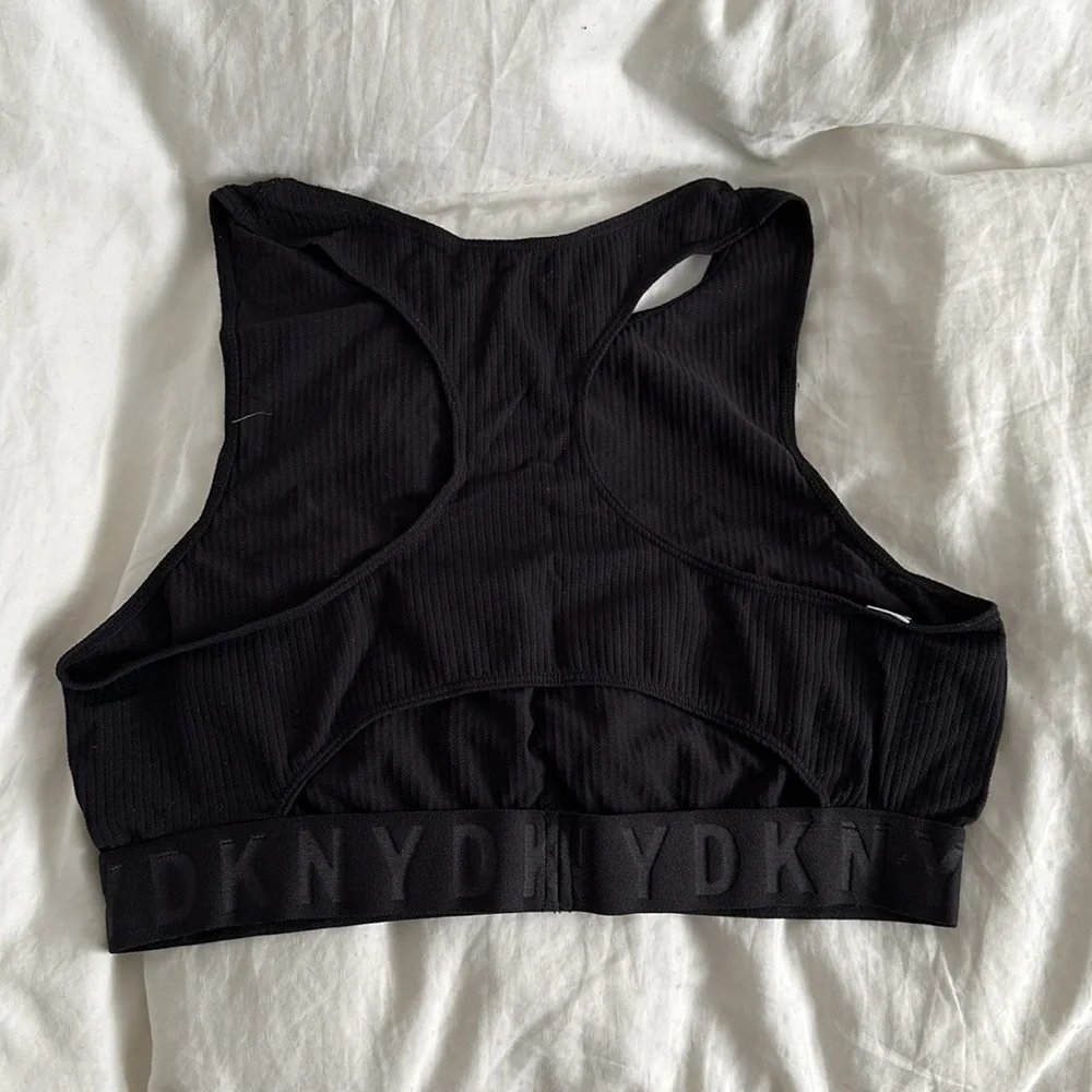 🆕 NWOT DKNY Litewear Seamless Ribbed Crop Top Bralette - Picture 2 of 4